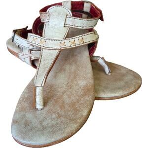 NWOB Bed Stu Moon White Distressed Leather Boho Hippie Soft Thong Sandals 9
